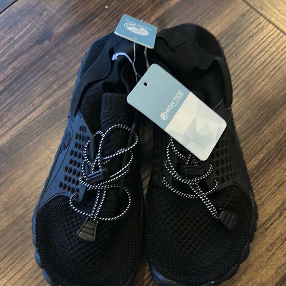 Black Water Shoes with Reflective Laces